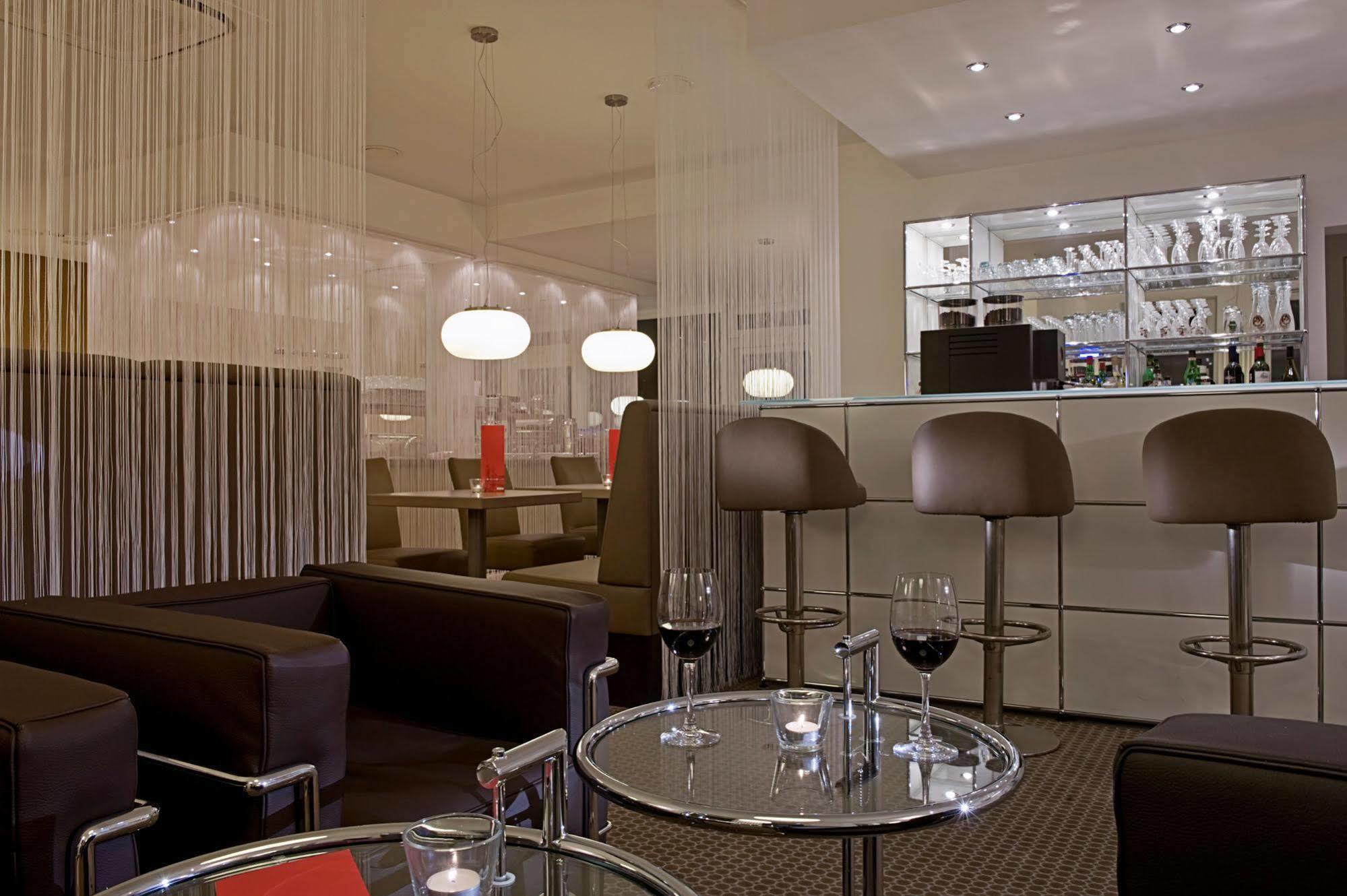 Hotel Conti Duisburg - Partner Of Sorat Hotels Εστιατόριο φωτογραφία
